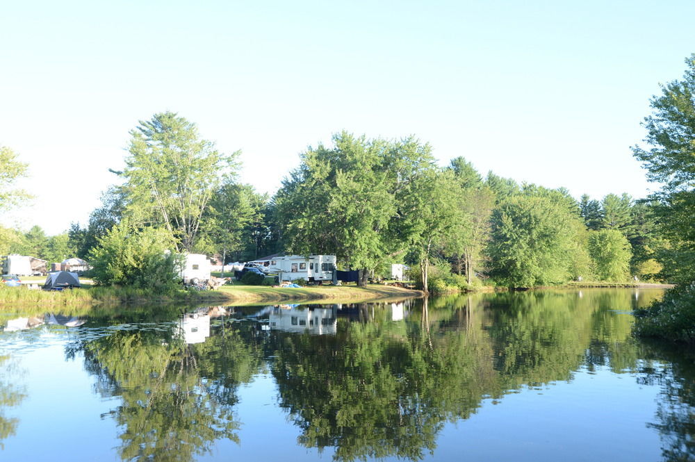 Lake George Escape - Campground Warrensburg Exterior photo