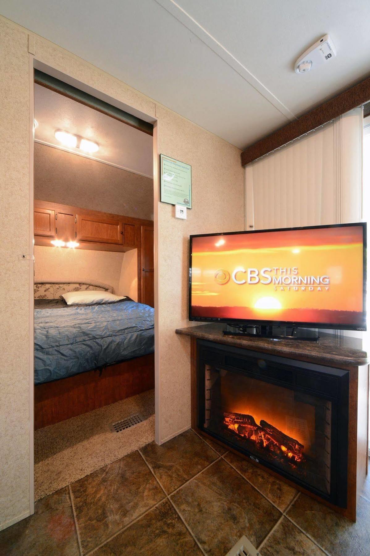 Lake George Escape - Campground Warrensburg Exterior photo
