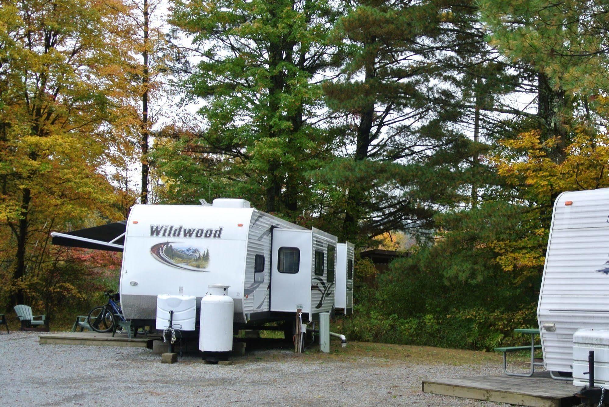 Lake George Escape - Campground Warrensburg Exterior photo